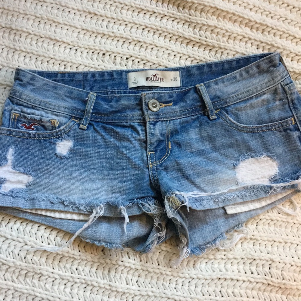 Hollister cut off jean shorta